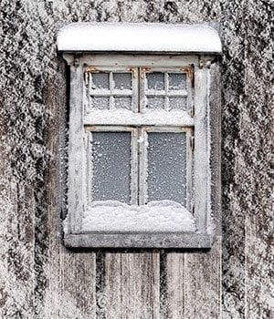 un-insulated window casement
