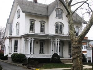 Porch Railing Height, Building code vs curb appeal