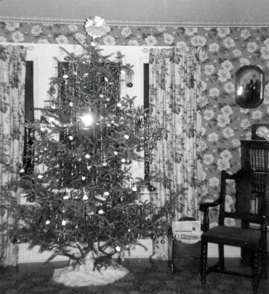 old fashioned christmas tree
