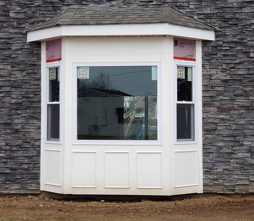 ugly bay window with incorrect panels